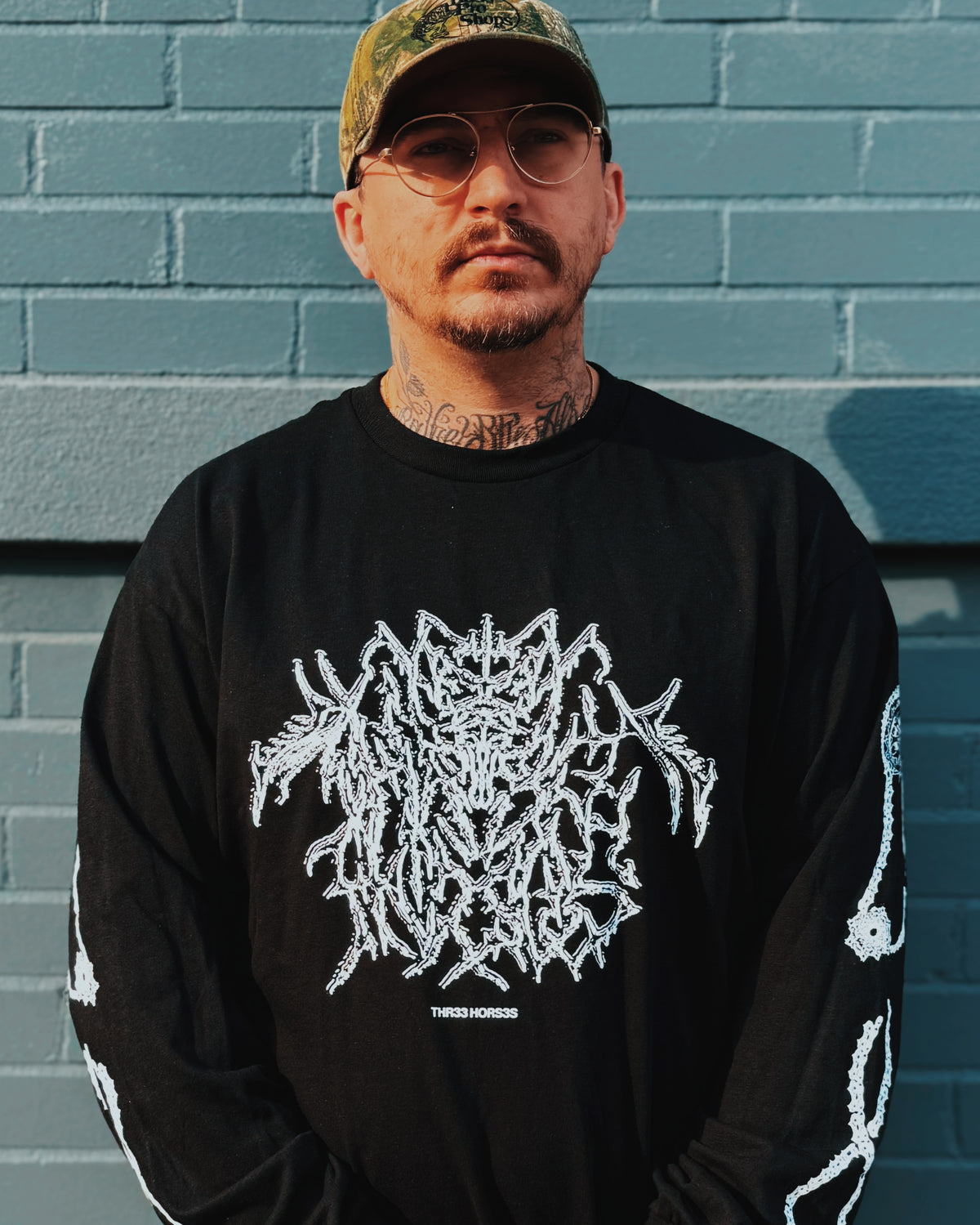 BLACK METAL Three Horses Long Sleeve