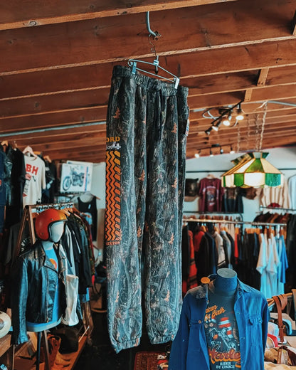 BRIXTON X FORD 4X4 CHROME SWEATPANT: BOXWOOD GREEN